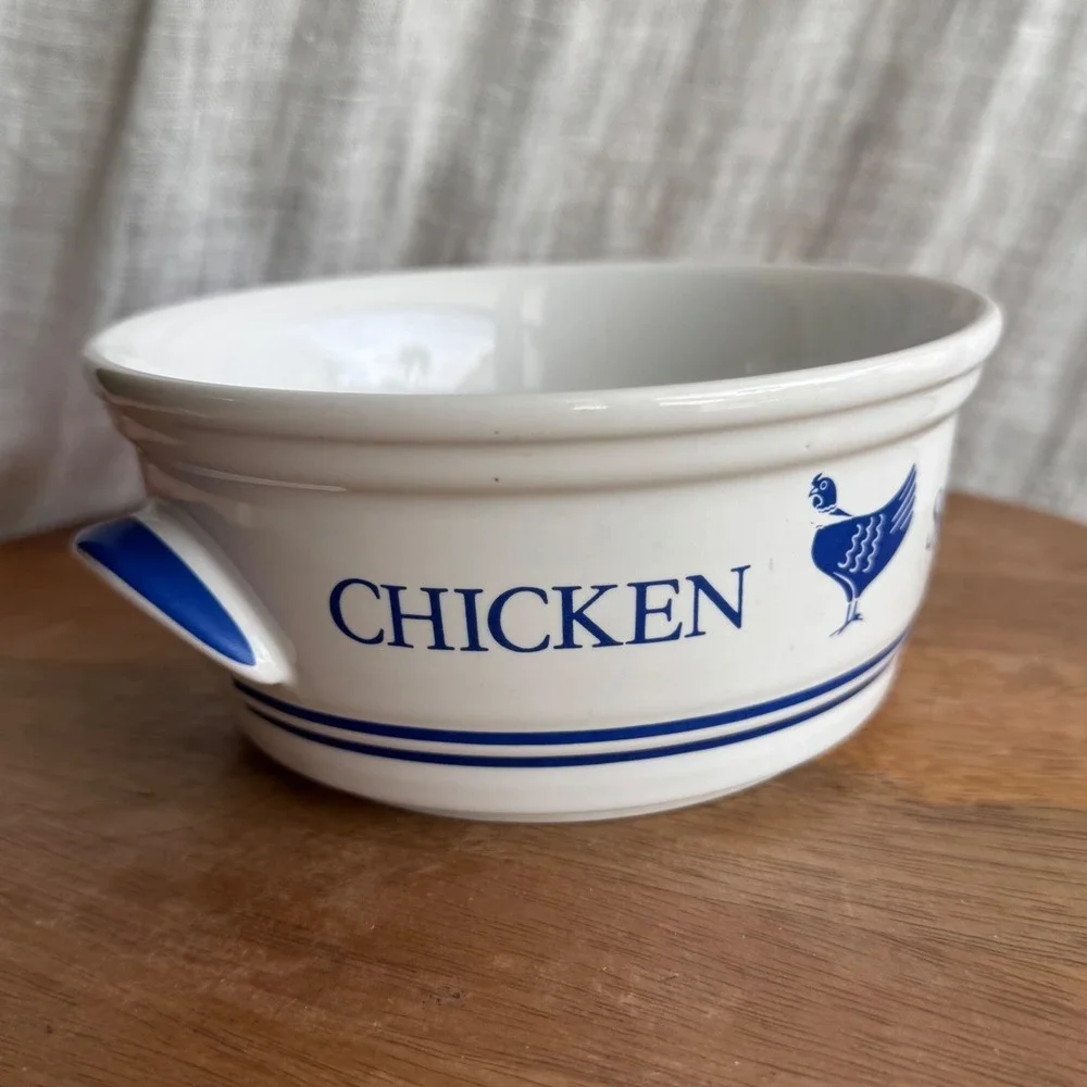 Vintage 1985 FTDA Chicken Soup Bowl with‎ Handles Blue White Ceramic Farmhouse